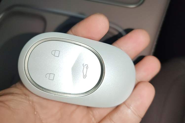 Used Nio EC6 2023 75 kWh Vehicle Key