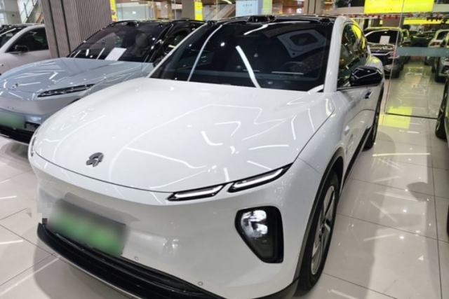 Used Nio EC6 2023 75 kWh