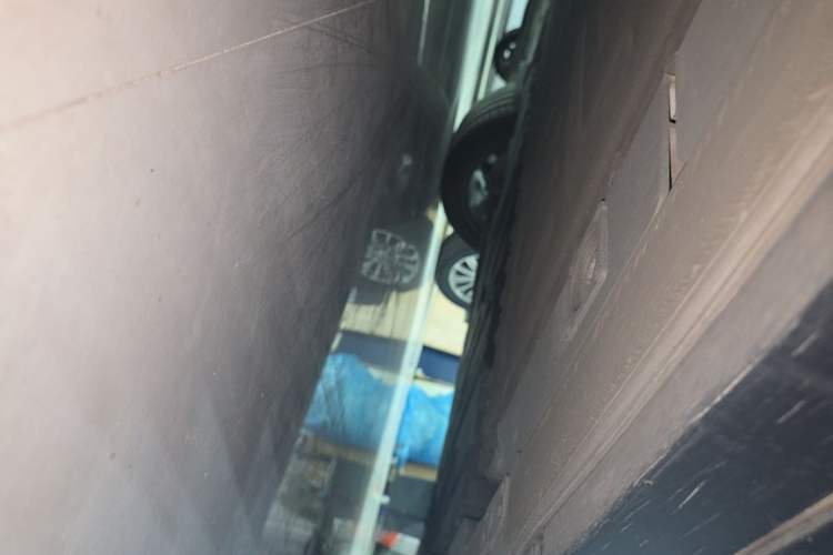Used Nio EC6 2023 75 kWh Chassis Rear Left