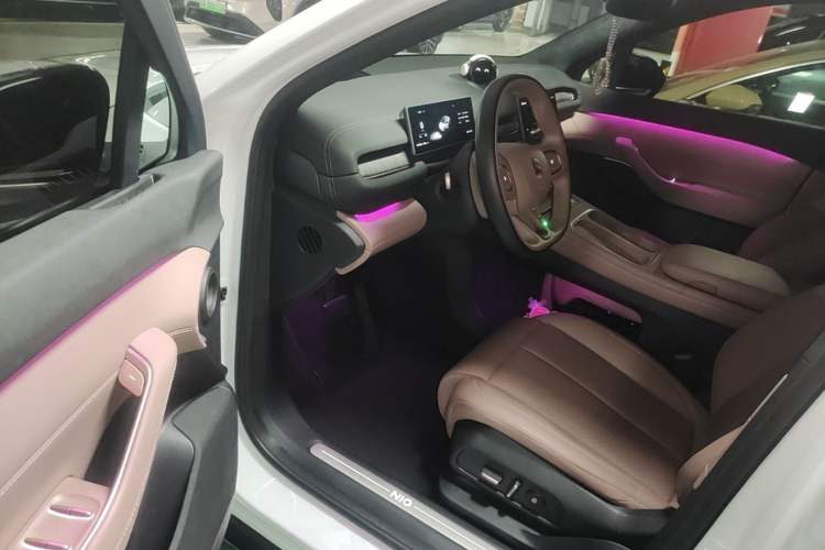 Used Nio EC6 2023 75 kWh Driver Seat