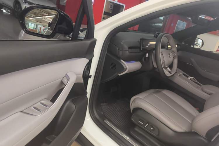 Used Nio EC6 2023 75 kWh Driver Seat