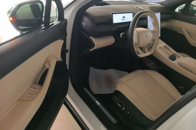 Used Nio EC6 2023 75 kWh Driver Seat