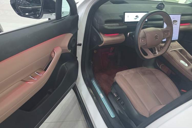 Used Nio EC6 2023 75 kWh Driver Seat