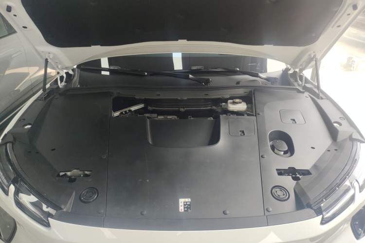 Used Nio EC6 2023 75 kWh Engine Bay