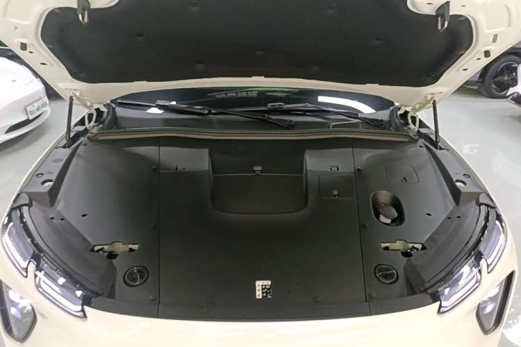 Used Nio EC6 2023 75 kWh Engine Bay