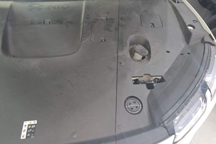 Used Nio EC6 2023 75 kWh Engine Bay Left