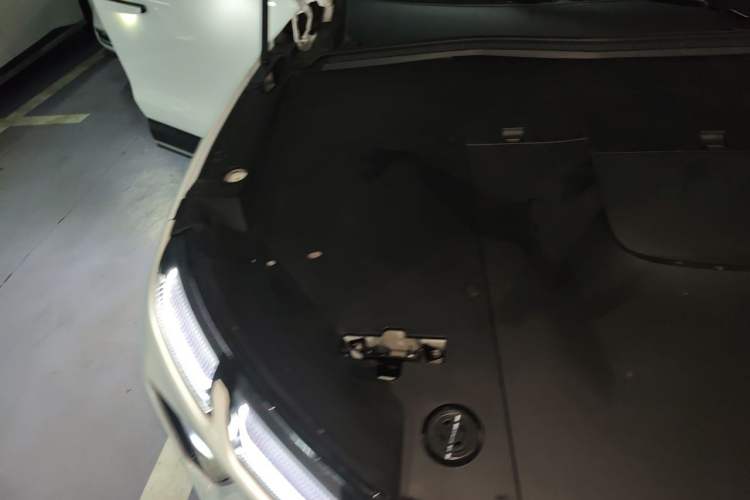 Used Nio EC6 2023 75 kWh Engine Bay Right