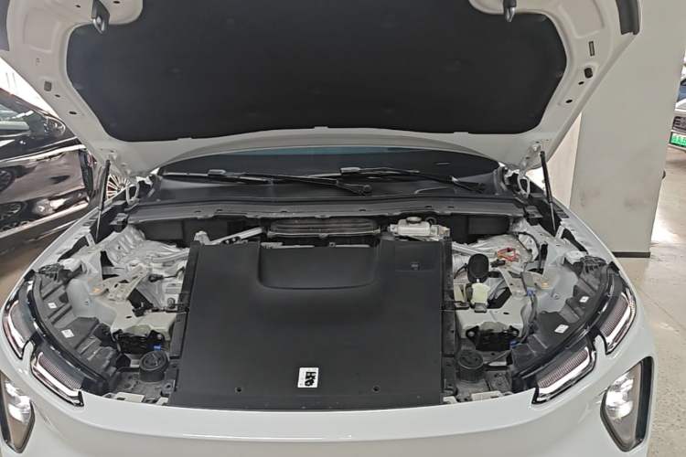 Used Nio EC6 2023 75 kWh Engine Bay