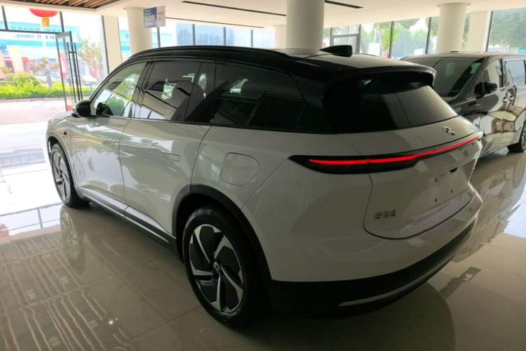 Used Nio EC6 2023 75 kWh Exterior 2