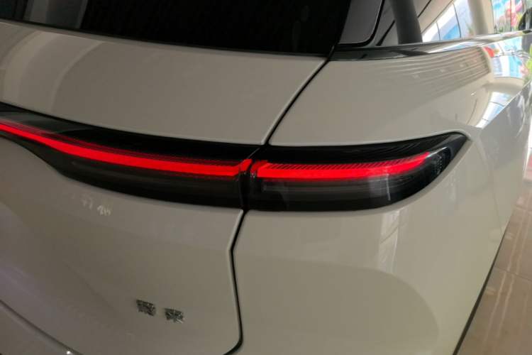 Used Nio EC6 2023 75 kWh Exterior 3