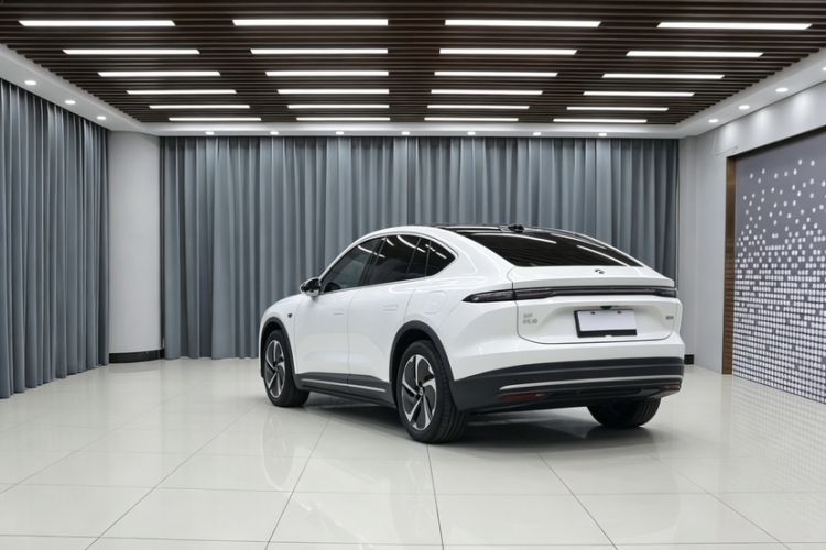 Used Nio EC6 2023 75 kWh Exterior 7