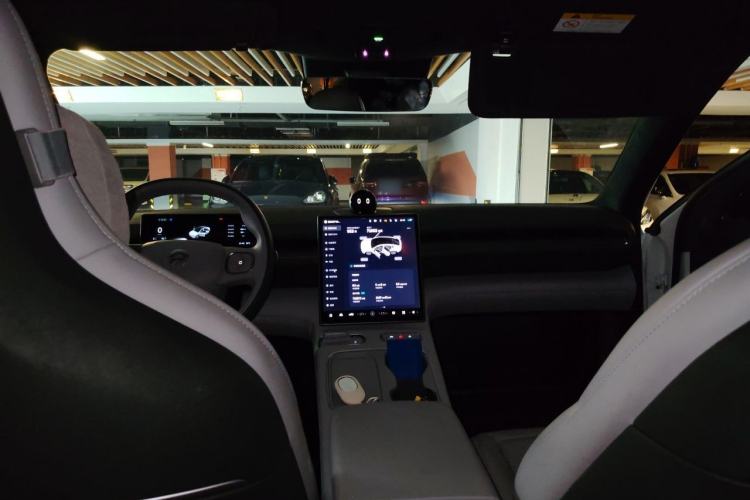 Used Nio EC6 2023 75 kWh Headliner