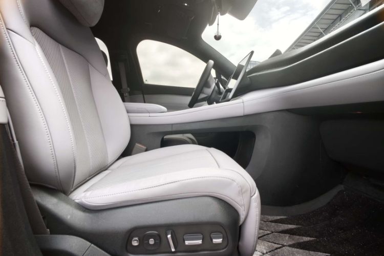 Used Nio EC6 2023 75 kWh Interior 3