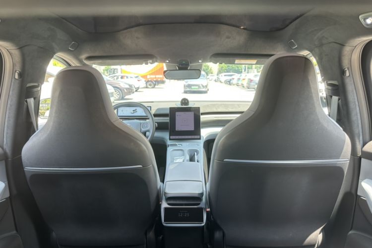 Used Nio EC6 2023 75 kWh Interior 3