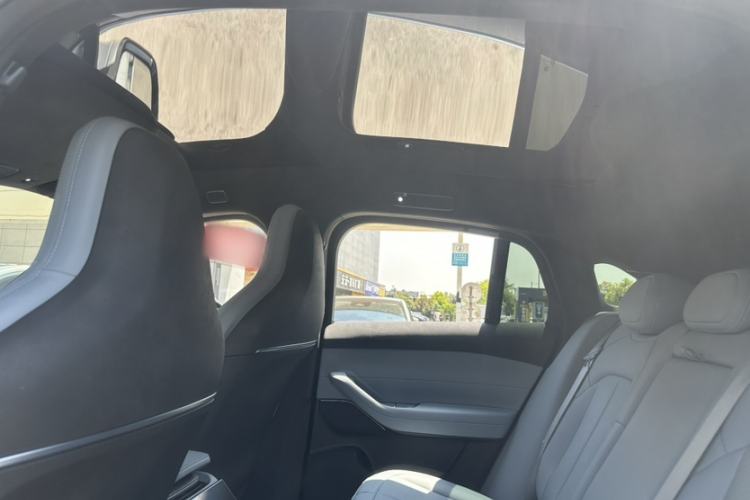 Used Nio EC6 2023 75 kWh Interior 5