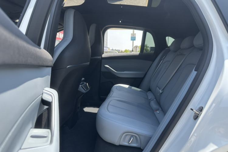 Used Nio EC6 2023 75 kWh Interior 6
