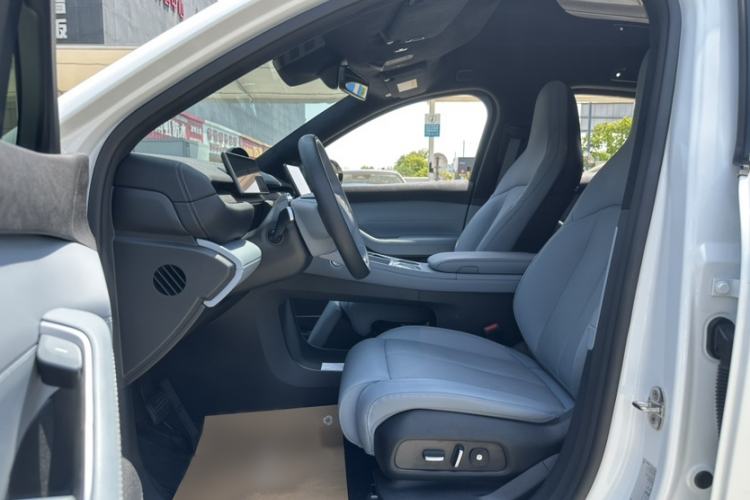 Used Nio EC6 2023 75 kWh Interior 9