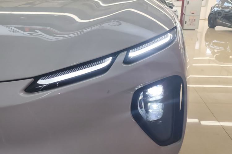 Used Nio EC6 2023 75 kWh Left Front Headlight