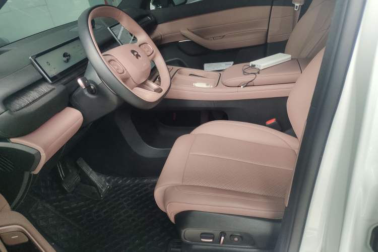 Used Nio EC6 2023 75 kWh Left Front Seat