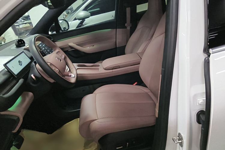 Used Nio EC6 2023 75 kWh Left Front Seat
