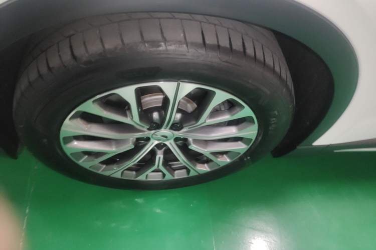 Used Nio EC6 2023 75 kWh Left Front Wheel Hub