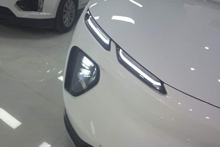 Used Nio EC6 2023 75 kWh Right Front Headlight