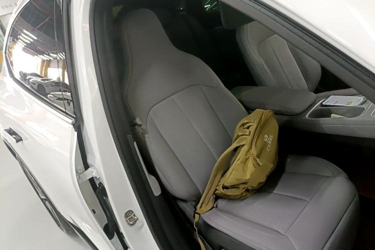 Used Nio EC6 2023 75 kWh Right Front Seat