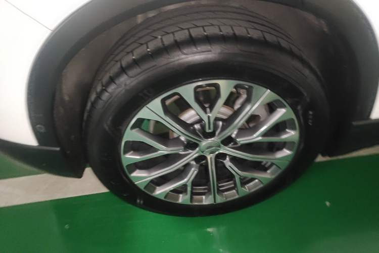Used Nio EC6 2023 75 kWh Right Rear Wheel Hub