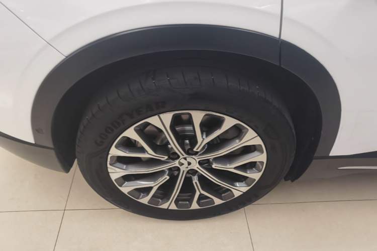 Used Nio EC6 2023 75 kWh Right Rear Wheel Hub