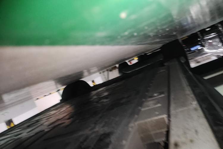 Used Nio EC6 2023 75 kWh Right Side Sill