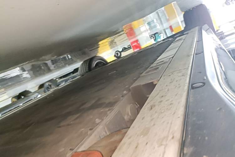 Used Nio EC6 2023 75 kWh Right Side Sill