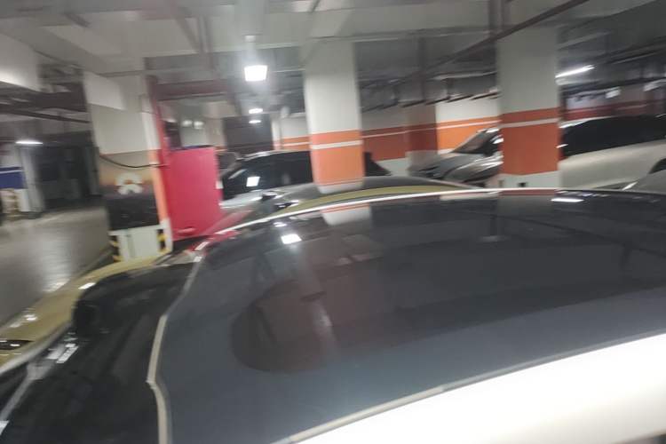 Used Nio EC6 2023 75 kWh Roof
