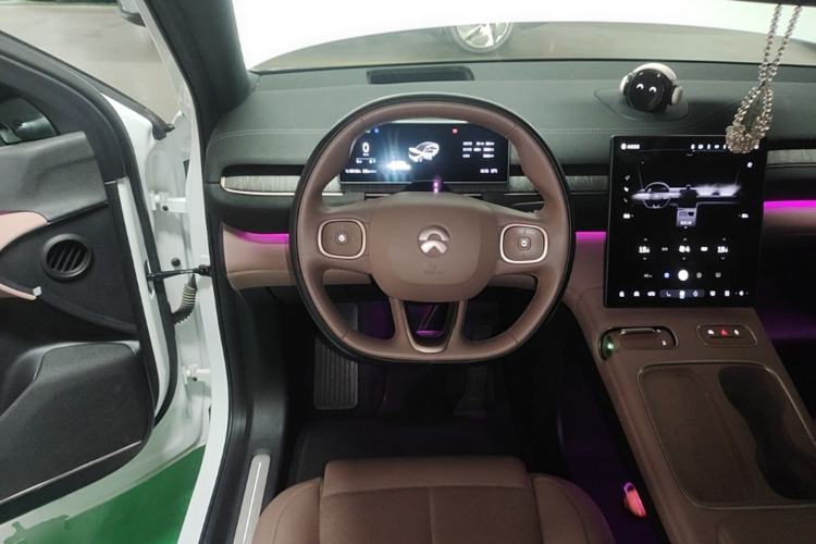Used Nio EC6 2023 75 kWh Steering Wheel