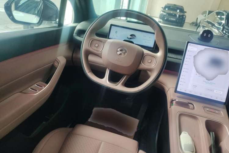 Used Nio EC6 2023 75 kWh Steering Wheel