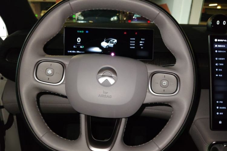 Used Nio EC6 2023 75 kWh Steering Wheel