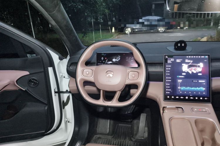 Used Nio EC6 2023 75 kWh Steering Wheel