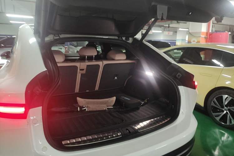 Used Nio EC6 2023 75 kWh Trunk