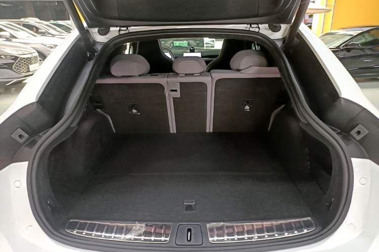 Used Nio EC6 2023 75 kWh Trunk