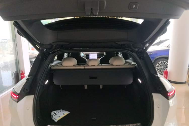 Used Nio EC6 2023 75 kWh Trunk