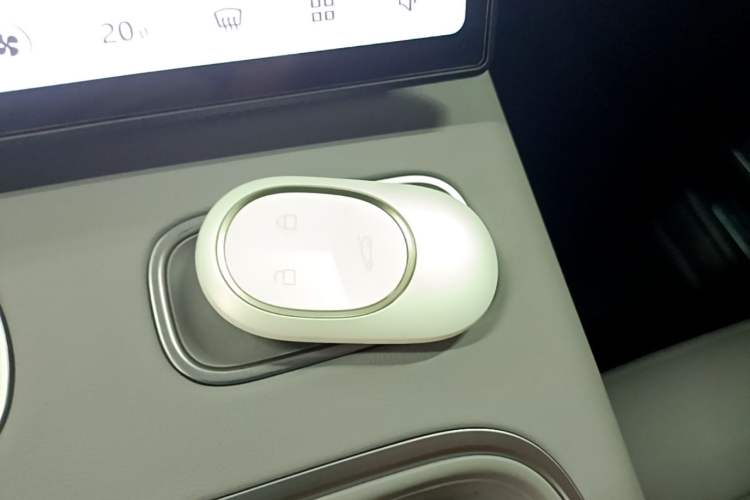 Used Nio EC6 2023 75 kWh Vehicle Key