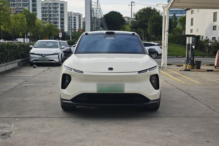 Used Nio EC6 2023 75 kWh Exterior 1