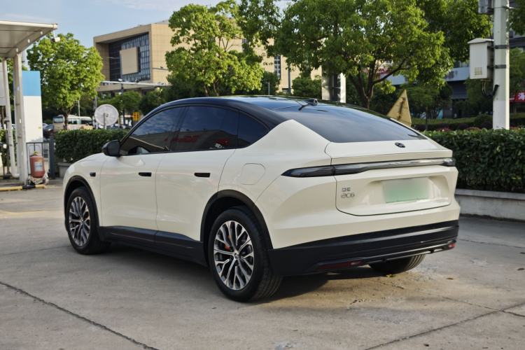 Used Nio EC6 2023 75 kWh Exterior 4