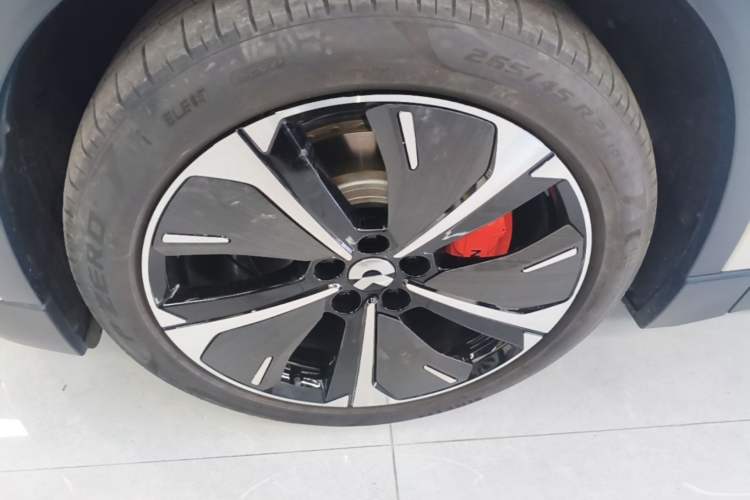 Used Nio EC6 2023 100kWh Exterior 4