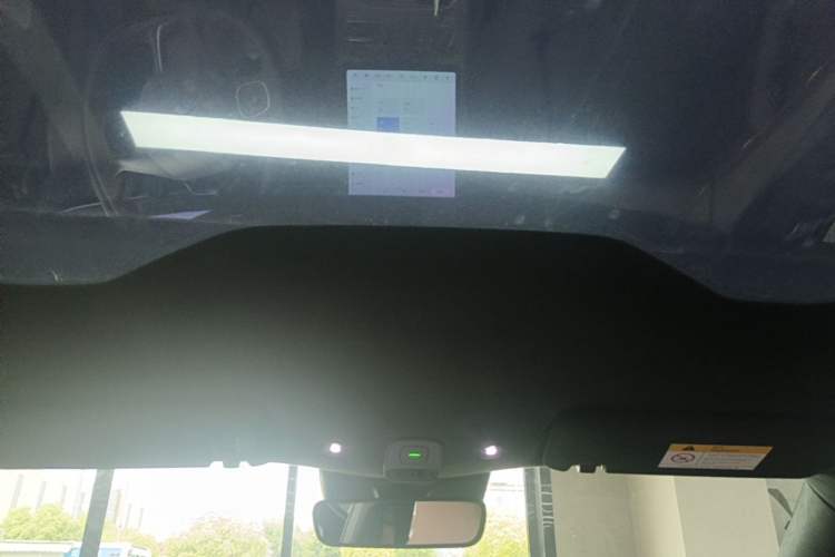Used Nio EC6 2023 75 kWh Headliner