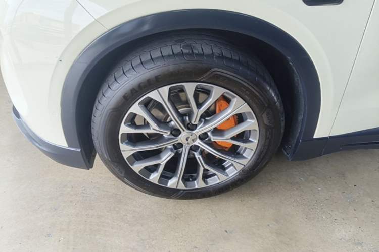 Used Nio EC6 2023 75 kWh Left Front Wheel Hub