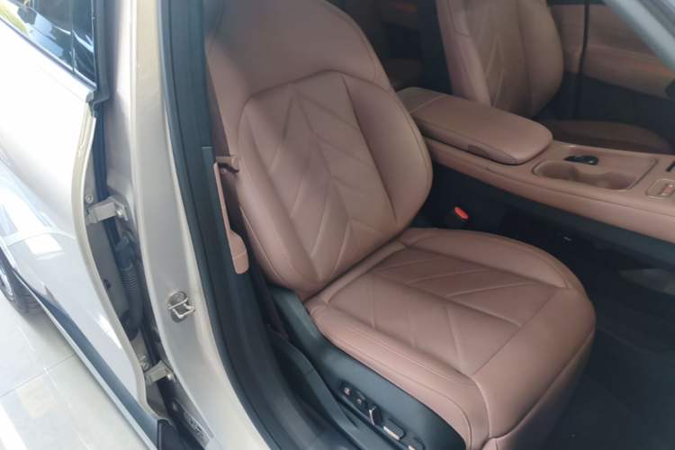 Used Nio EC6 2023 100kWh Right Front Seat