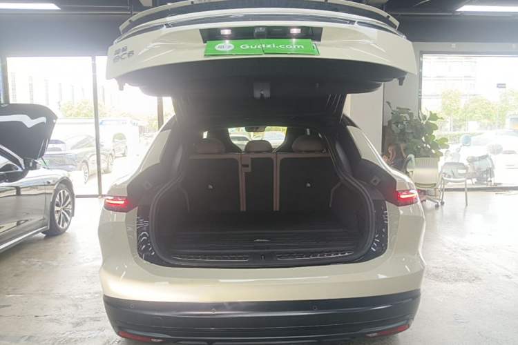 Used Nio EC6 2023 75 kWh Trunk