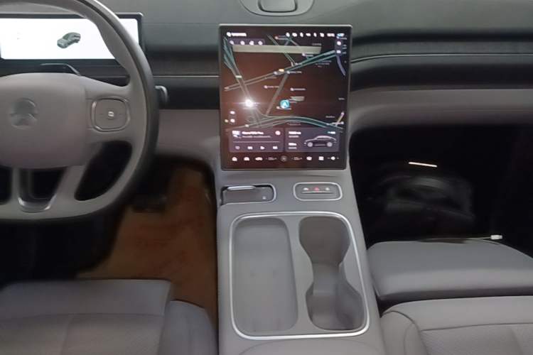 Used Nio EC6 2024 75 kWh Audio And AC Panel