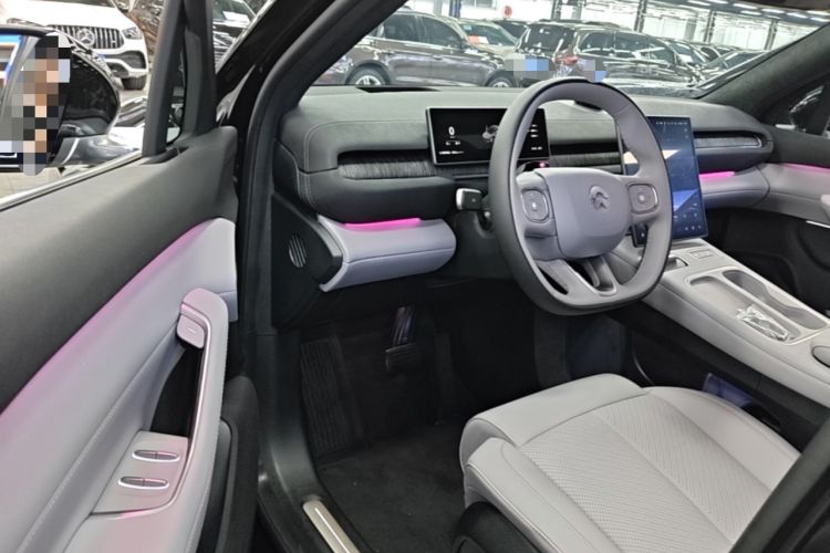 Used Nio EC6 2024 75 kWh Driver Seat