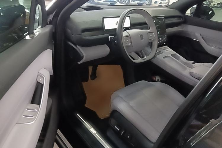 Used Nio EC6 2024 75 kWh Driver Seat